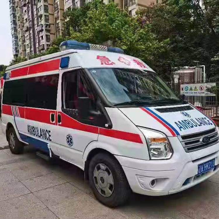 江南长途救护车护送病人返乡
